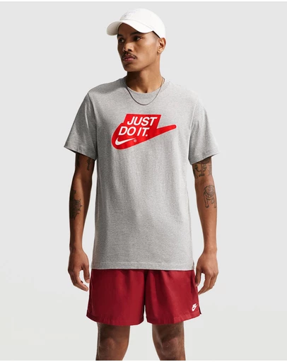Nike - Nike Sportswear T-Shirt