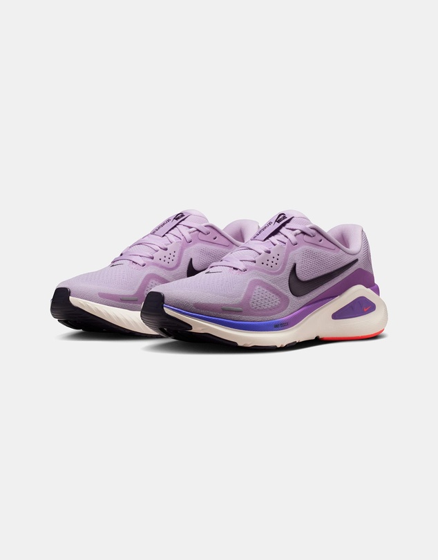 Nike - Structure 26 - Women's