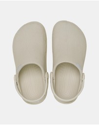 Crocs - Classic Crafted Clogs - Unisex