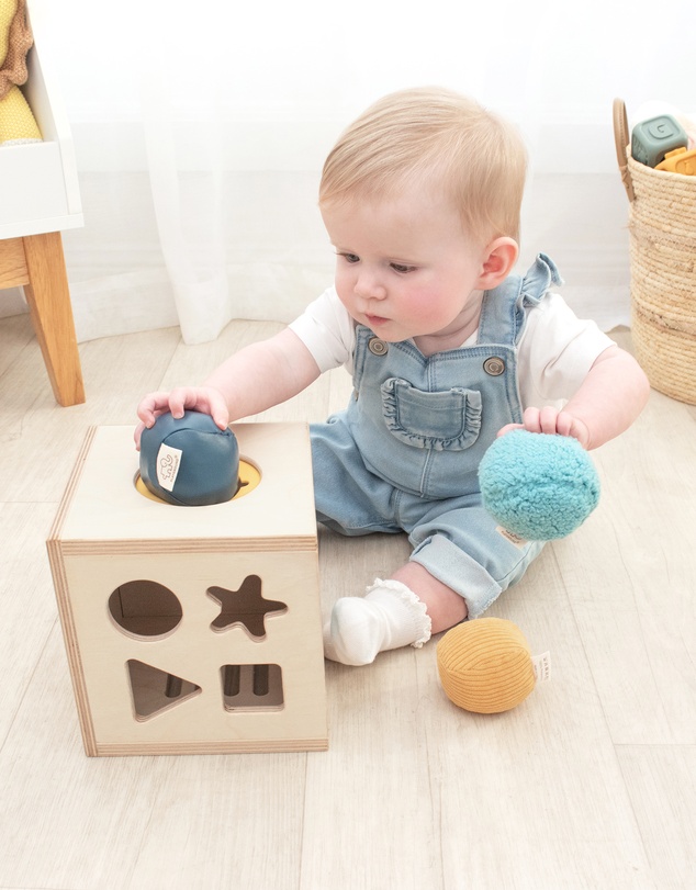 Playground - 4-in-1 Sensory Cube