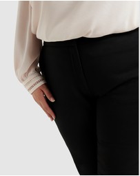 Forever New Curve - Audrey Curve High Waist Cropped Pants