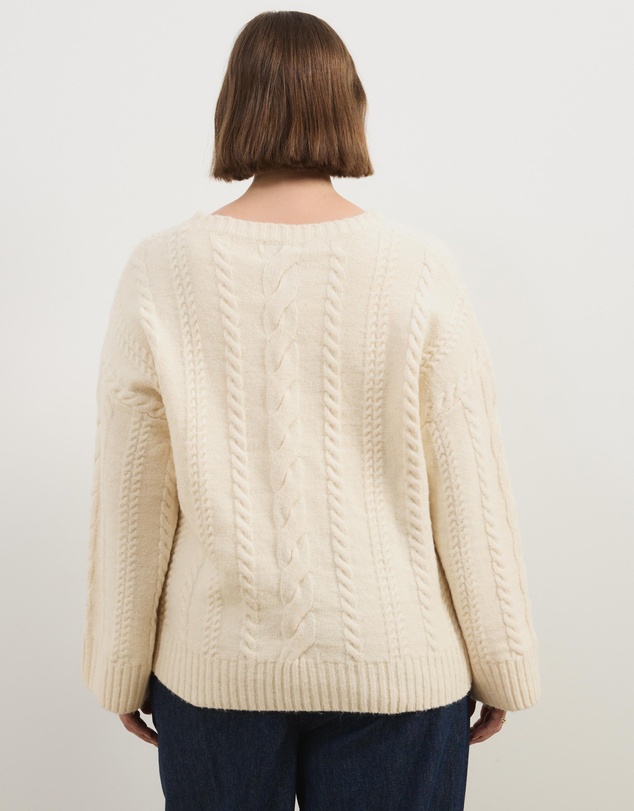 Atmos&Here Curvy - Drew Oversized Textured Cable Knit Jumper