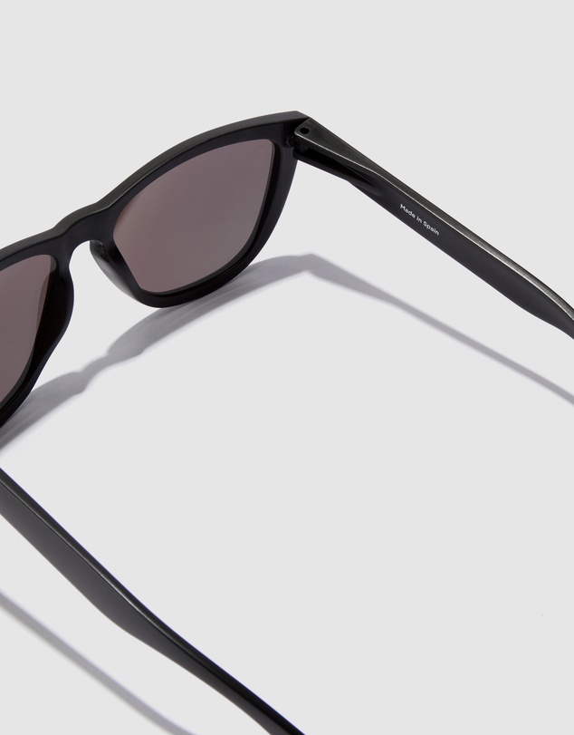 Hawkers Co - HAWKERS - Black Daylight ONE RAW Sunglasses for Men and Women UV400