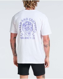 Vacancy Co - Dazed and Confused Tee
