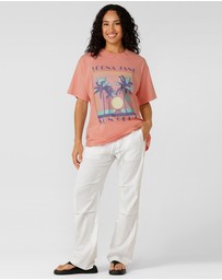 Lorna Jane - Vacation Washed Boyfriend T-Shirt