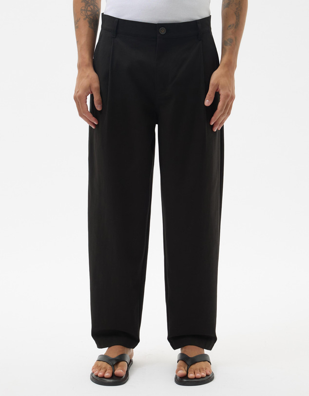 AERE - Foster Taper Crop Pants
