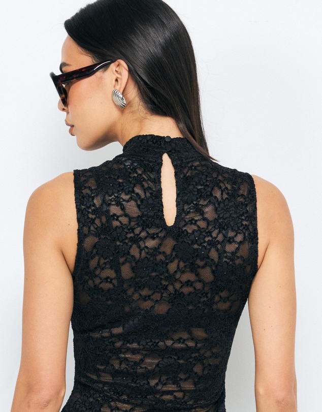 AERE - High Neck Lace Top