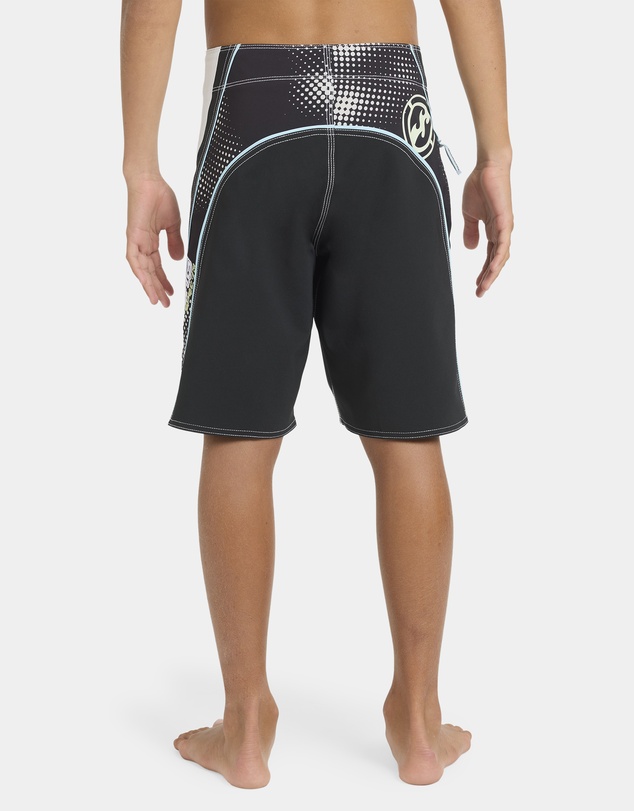 Billabong Kids - Boys 8 to 16 Fluid 2K 18