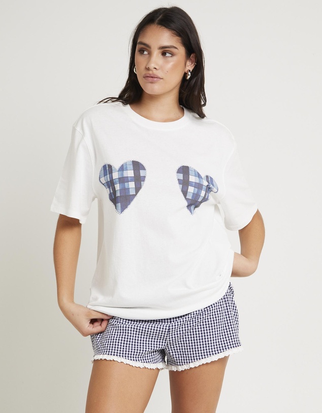 Alice In The Eve - Gingham Heart Oversized T-Shirt