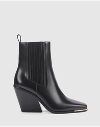 LANA WILKINSON - Cyrus Chelsea Boot