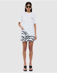 ENA PELLY - EP Rose Tee