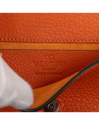 Pre-Loved by Azura Reborn - Pre-Loved Pebbled Calfskin Rockstud Clutch on Chain