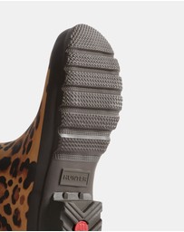 Hunter - Women’s Original Tall Leopard Boot in Leopard Print/Chocolate Brown