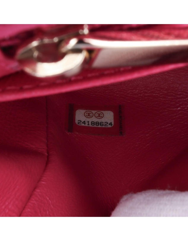 Chanel - Pre-Loved Mini Square Classic Chevron Lambskin Single Flap