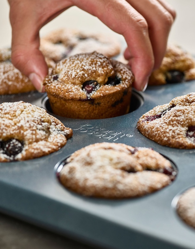 Joseph Joseph - Nest™ Bake 12-cup Non-Stick Muffin Tray with Easy-Pull Handles
