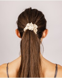 SILK MAGNOLIA - Pure Silk Scrunchie