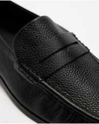 AERE - Classic Leather Loafers