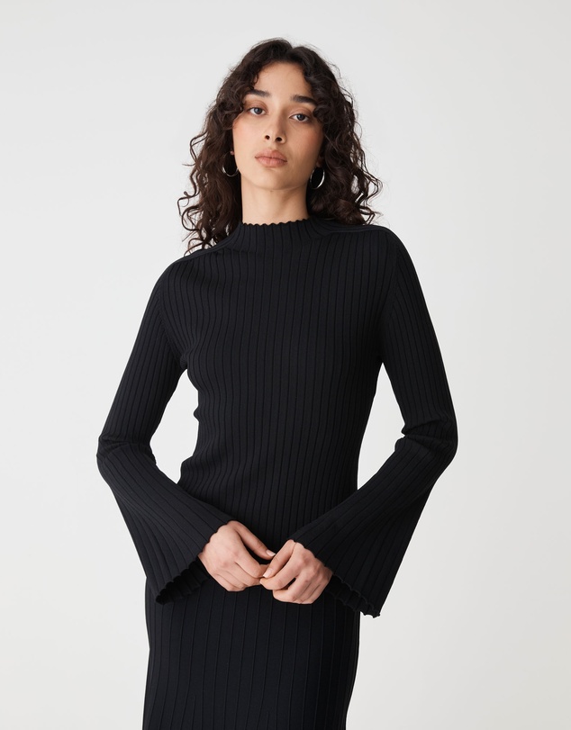 Forcast - Nevaeh Bell Sleeve Knit