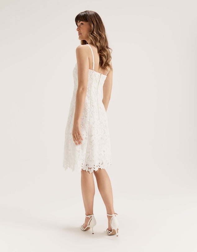 Review - Santiago Lace Dress