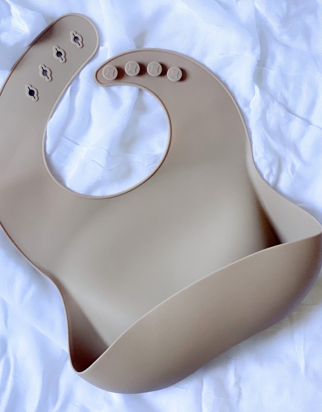 Bare The Label - Silicone Bib