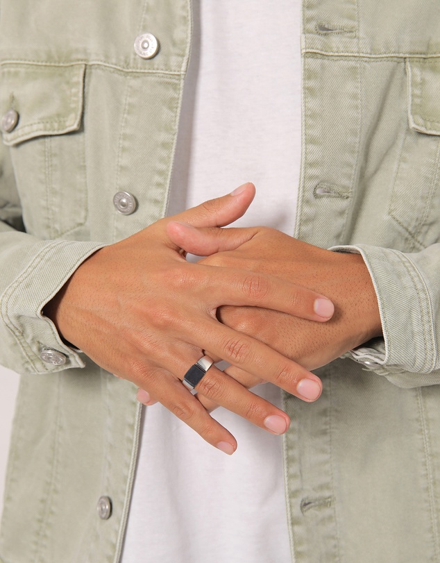 Kuzzoi - ICONIC EXCLUSIVE - Signet Ring in Oxidised 925 Sterling Silver