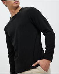 KAJA Clothing - Base Force Midweight Classic Crew - Andy Top