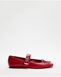 Dazie - Poppy Buckle Ballet Flats