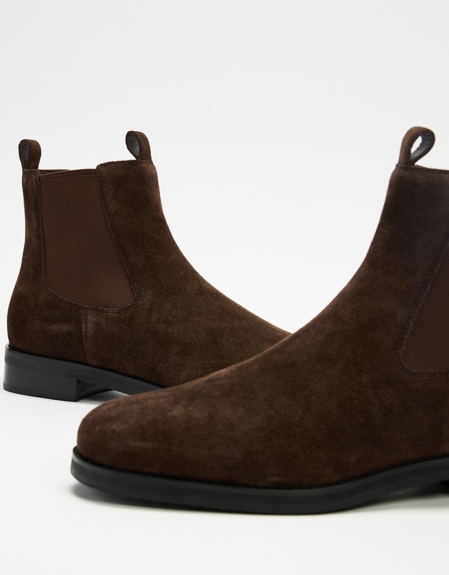 AERE - Suede Chelsea Boots - Men's