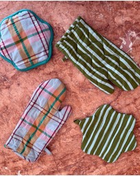 Mosey Me - Confetti Plaid Oven Mitt