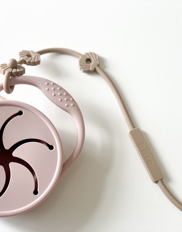 Bare The Label - Shell Silicone Attachment Strap
