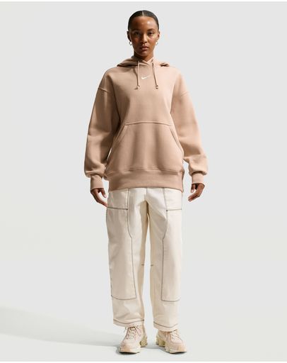 Linen & Sail