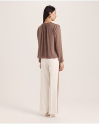 SABA - Willa Long Sleeve Tuck Detail Top