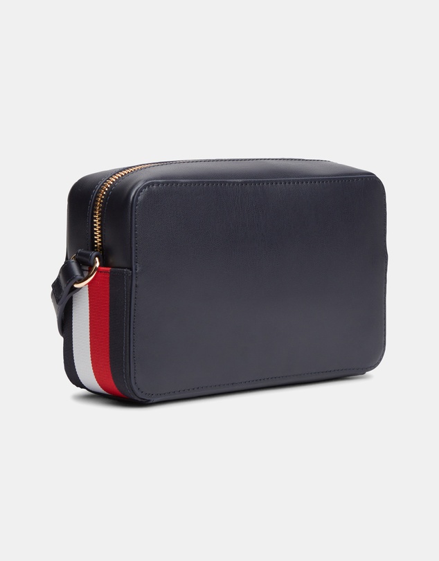 Tommy Hilfiger - IM Latam Corp Crossover