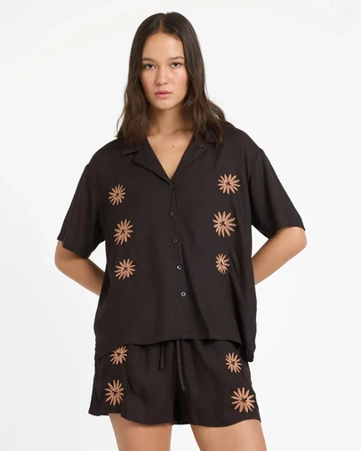 Volcom - Womens Florez II Short Sleeve Shirt