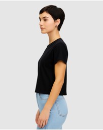 Honey and Beau - BreezeFit Tee