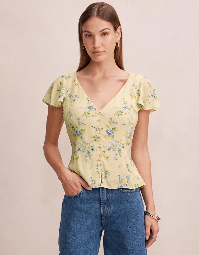 Forever New - Daphne Flutter Sleeves Blouse