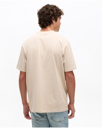 Superdry - Loose Logo Graphic Tee