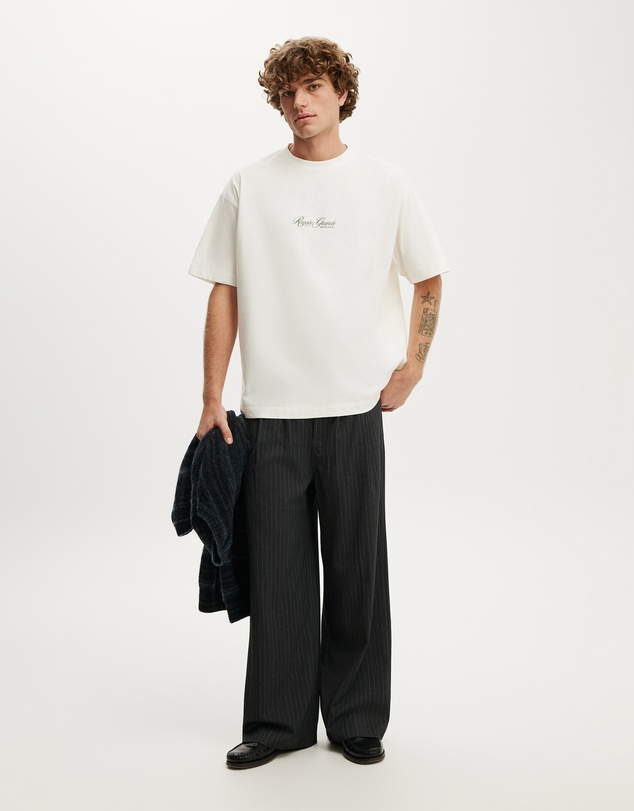 Cotton On - Box Fit Text T-Shirt