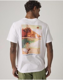 Levi's - SS Relaxed Fit Tee