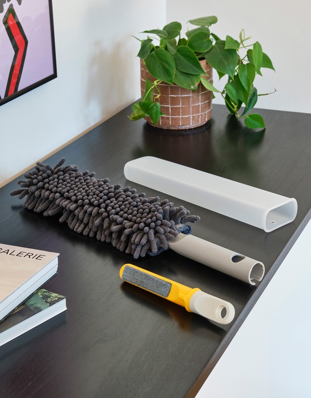 Joseph Joseph - CleanTech™ 3-in-1 Duster with Storage Cover