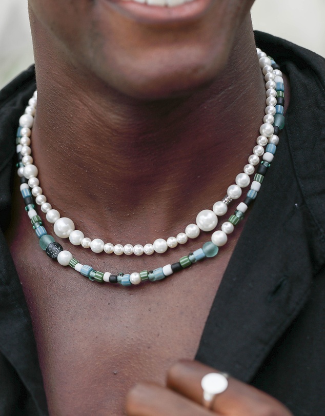 Kuzzoi - ICONIC EXCLUSIVE - Shell Pearl and Glass Beads Necklace in 925 Sterling Silver