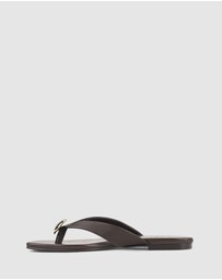 Siren - Evie Strappy Flat Sandals