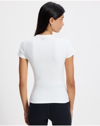 AVE Active - The Essential Tee