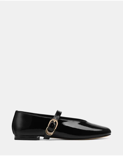 Wittner - Dakota Crinkle Patent Leather Flat Mary Janes