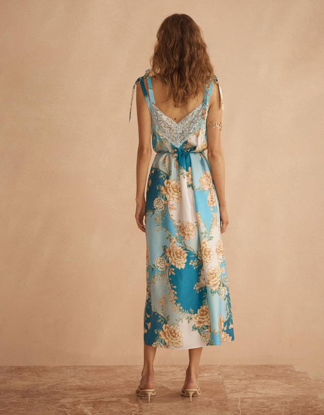 AUR OCEA - Silk V Slip Dress