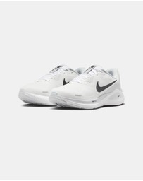 Nike - Structure 26 - Women's