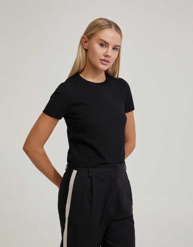 Oxford - Olivia Crop Knit Top