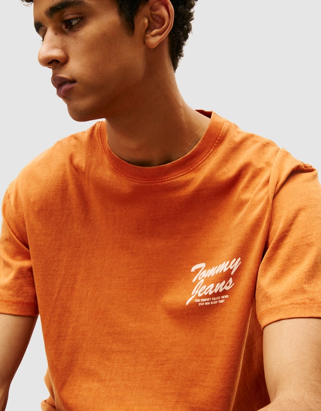 Tommy Jeans - Back Graphic Relaxed Crew Neck T-Shirt