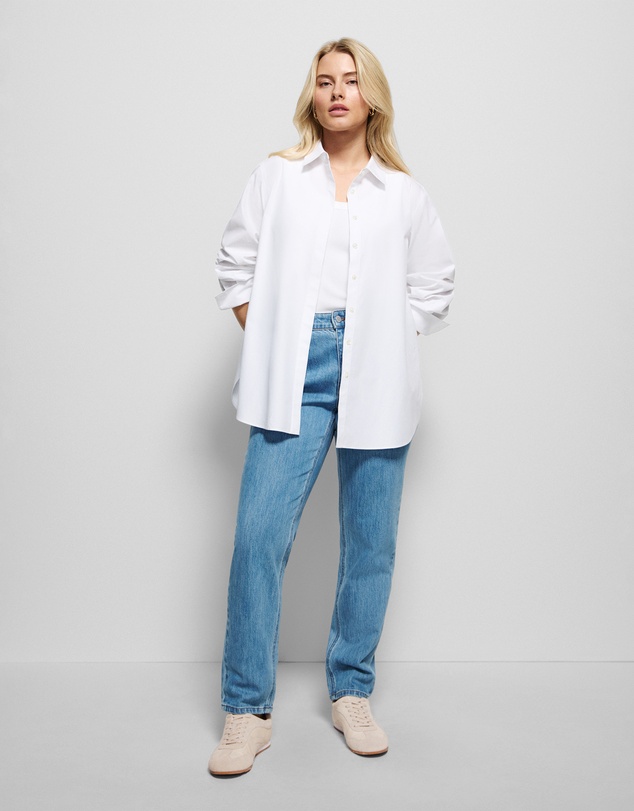 Commonry - The High Rise Crop Girlfriend Jean