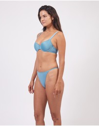 Cinnamon Swan - Everybody T-Shirt Bra 